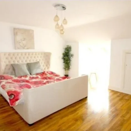 Beautiful 3-Bed Apartment In Furbo Barna Area Apartment Galway