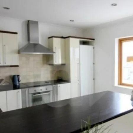 Apartment Beautiful 3-Bed Apartment In Furbo Barna Area Galway