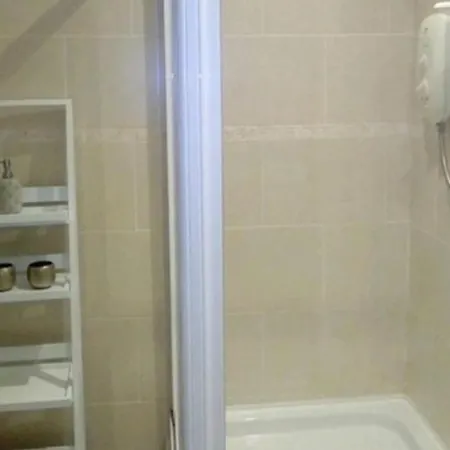 Beautiful 3-Bed Apartment In Furbo Barna Area Galway